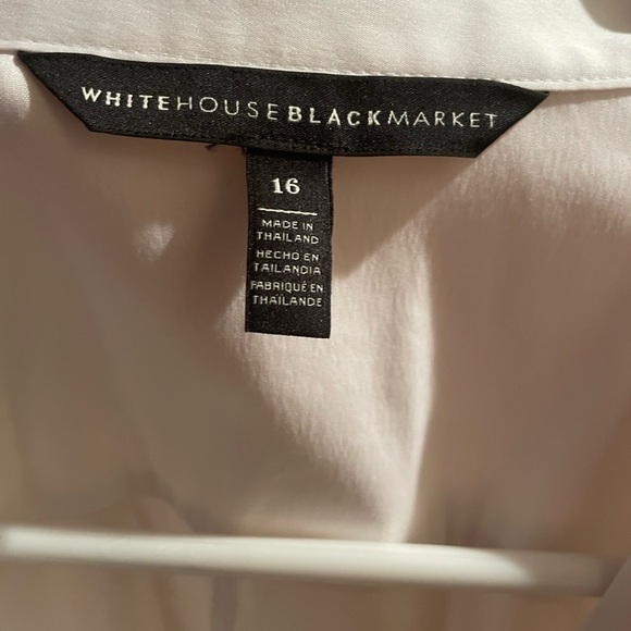 White House Black Market Classic White Blouse - Picture 3 of 4